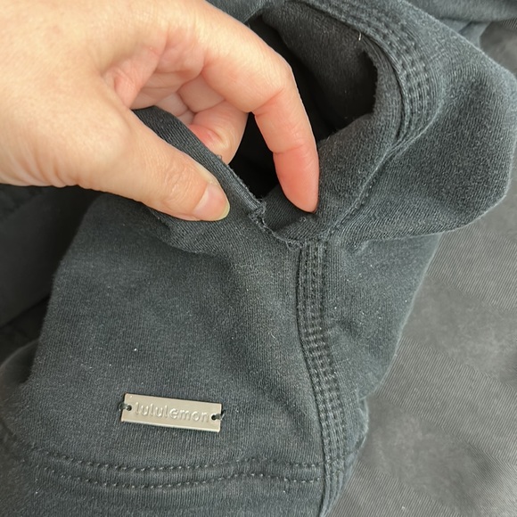 Lululemon Savasana Wrap - Picture 13 of 15